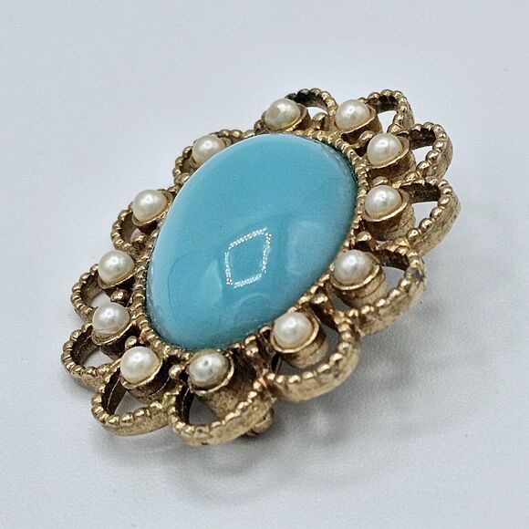 Sarah Coventry Turquoise Brooch Vintage Lucite Cabochon Faux Pearl Estate Pin - Picture 2 of 9